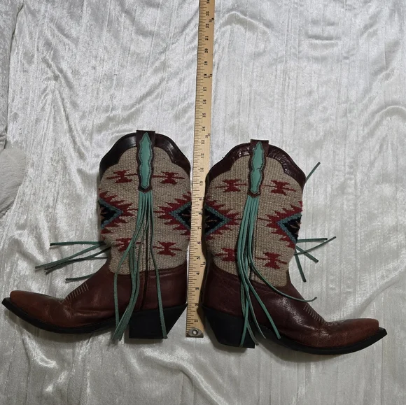 Western Fringe Leather Boots By Laredo Size 8 EUC - Picture 5 of 11